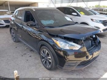  Salvage Nissan Kicks