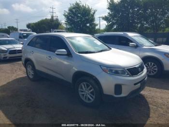  Salvage Kia Sorento