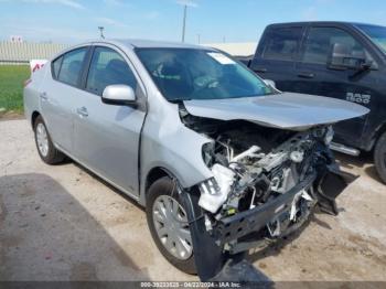  Salvage Nissan Versa