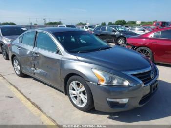  Salvage Nissan Altima