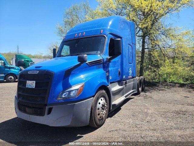  Salvage Freightliner New Cascadia 126