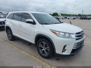  Salvage Toyota Highlander