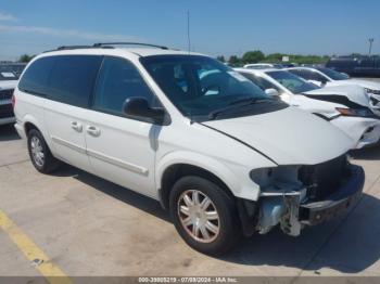  Salvage Chrysler Town & Country