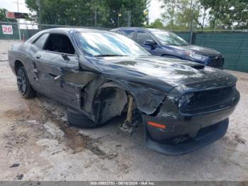  Salvage Dodge Challenger