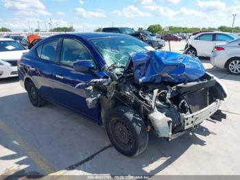  Salvage Nissan Versa