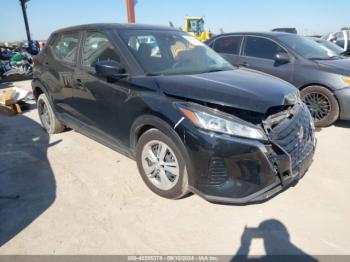  Salvage Nissan Kicks