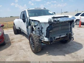  Salvage General Motors Sierra 3500HD