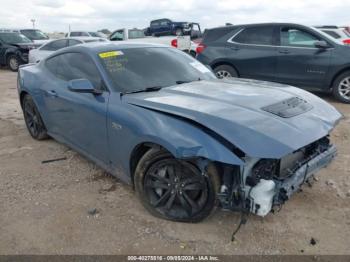  Salvage Ford Mustang