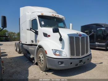  Salvage Peterbilt 579