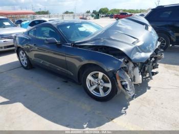  Salvage Ford Mustang