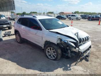  Salvage Jeep Cherokee