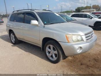  Salvage Toyota Highlander