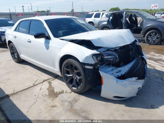  Salvage Chrysler 300