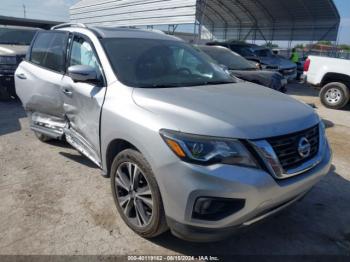  Salvage Nissan Pathfinder