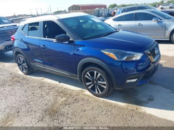  Salvage Nissan Kicks