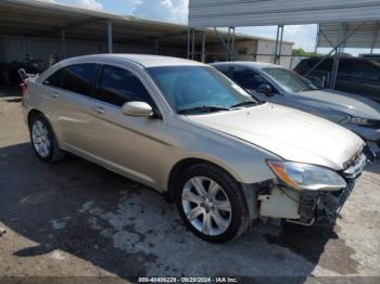  Salvage Chrysler 200