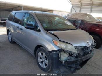  Salvage Toyota Sienna