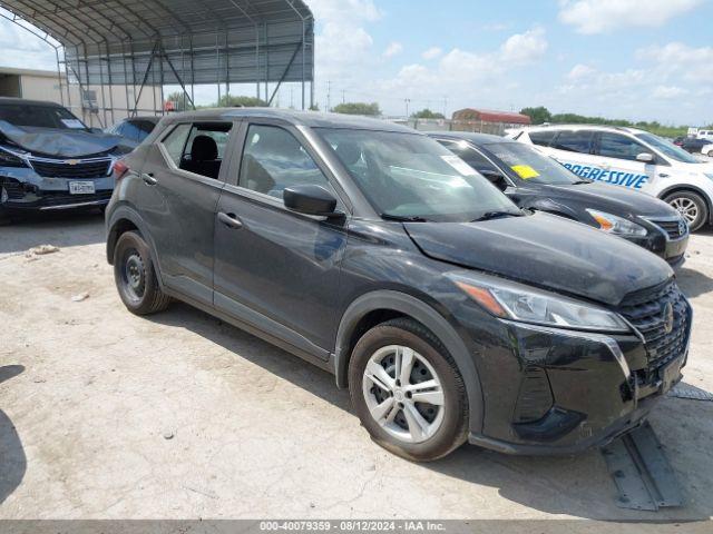  Salvage Nissan Kicks