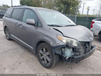  Salvage Toyota Sienna