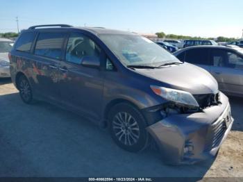  Salvage Toyota Sienna