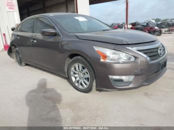  Salvage Nissan Altima