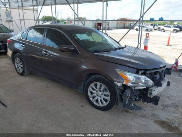  Salvage Nissan Altima