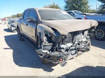  Salvage Nissan Titan