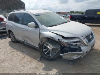  Salvage Nissan Pathfinder