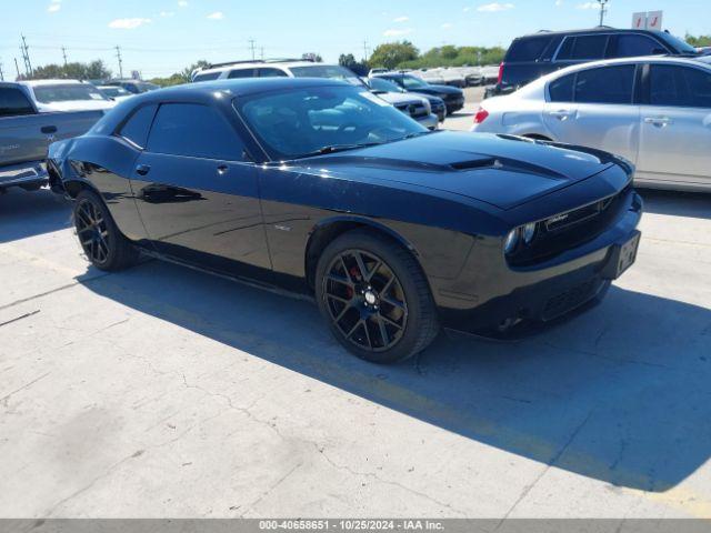  Salvage Dodge Challenger