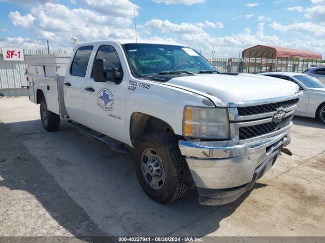  Salvage Chevrolet Silverado 2500