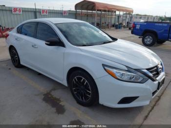  Salvage Nissan Altima