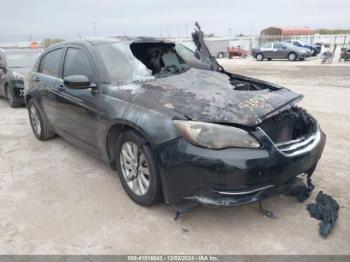  Salvage Chrysler 200