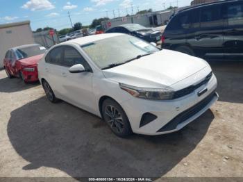  Salvage Kia Forte