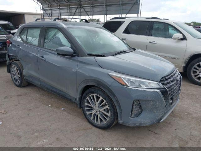  Salvage Nissan Kicks