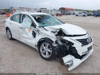  Salvage Nissan Altima