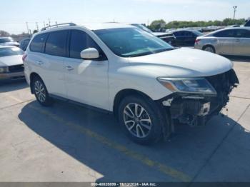  Salvage Nissan Pathfinder