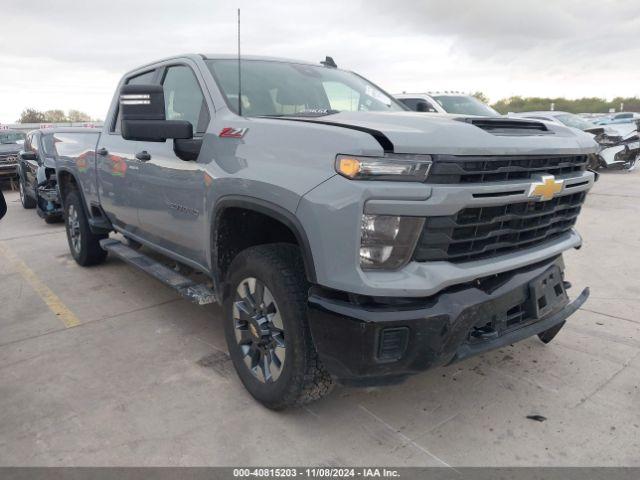  Salvage Chevrolet Silverado 2500