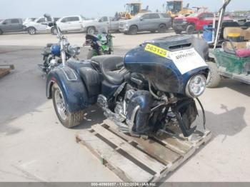  Salvage Harley-Davidson Flhtcutg