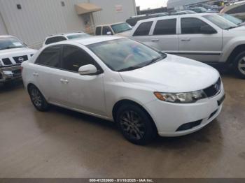  Salvage Kia Forte