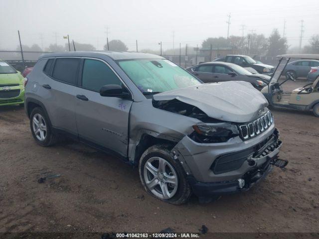  Salvage Jeep Compass