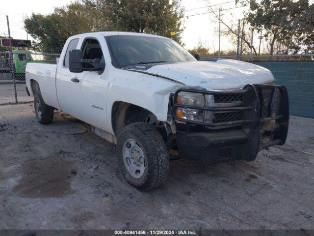  Salvage Chevrolet Silverado 2500