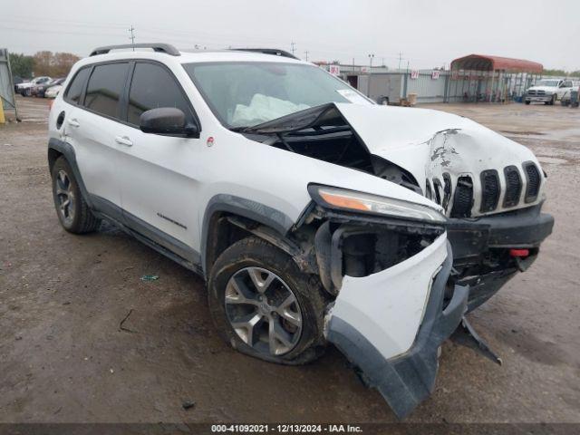  Salvage Jeep Cherokee