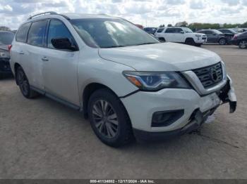  Salvage Nissan Pathfinder