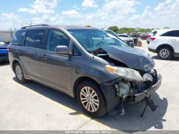  Salvage Toyota Sienna