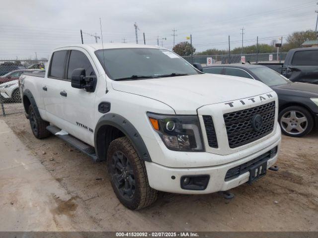  Salvage Nissan Titan