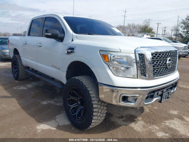  Salvage Nissan Titan