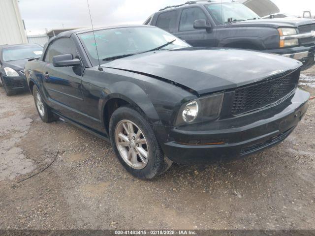  Salvage Ford Mustang