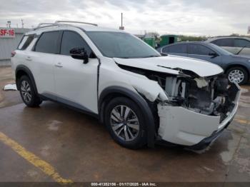  Salvage Nissan Pathfinder