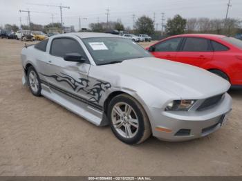  Salvage Ford Mustang