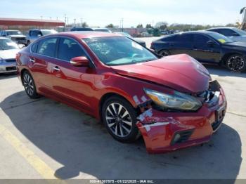  Salvage Nissan Altima